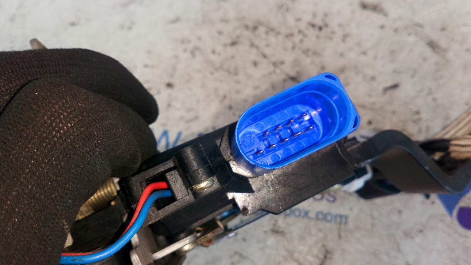 CERRADURA PUERTA DELANTERA DERECHA VOLKSWAGEN TOUAREG (7LA) - vista 5