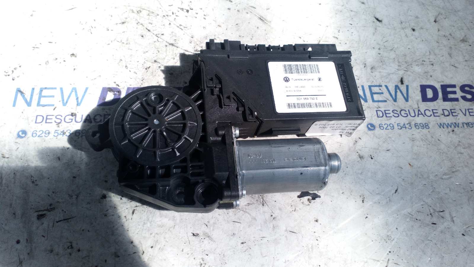 MOTOR ELEVALUNAS DELANTERO DERECHO VOLKSWAGEN TOUAREG (7LA) - vista 2