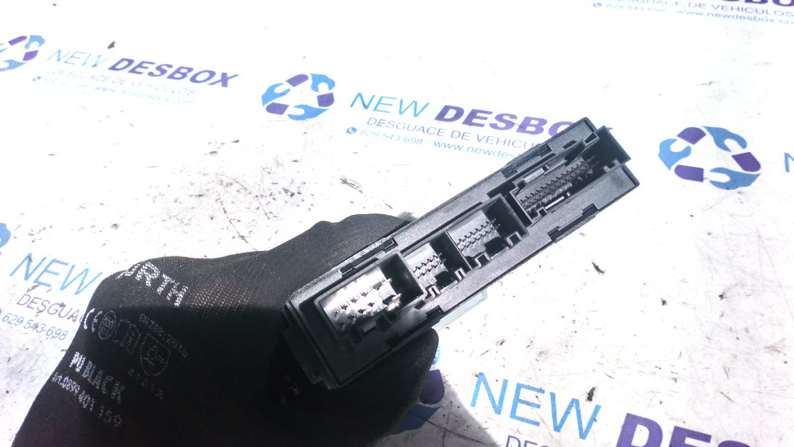 MOTOR ELEVALUNAS DELANTERO IZQUIERDO VOLKSWAGEN TOUAREG (7LA) - vista 4