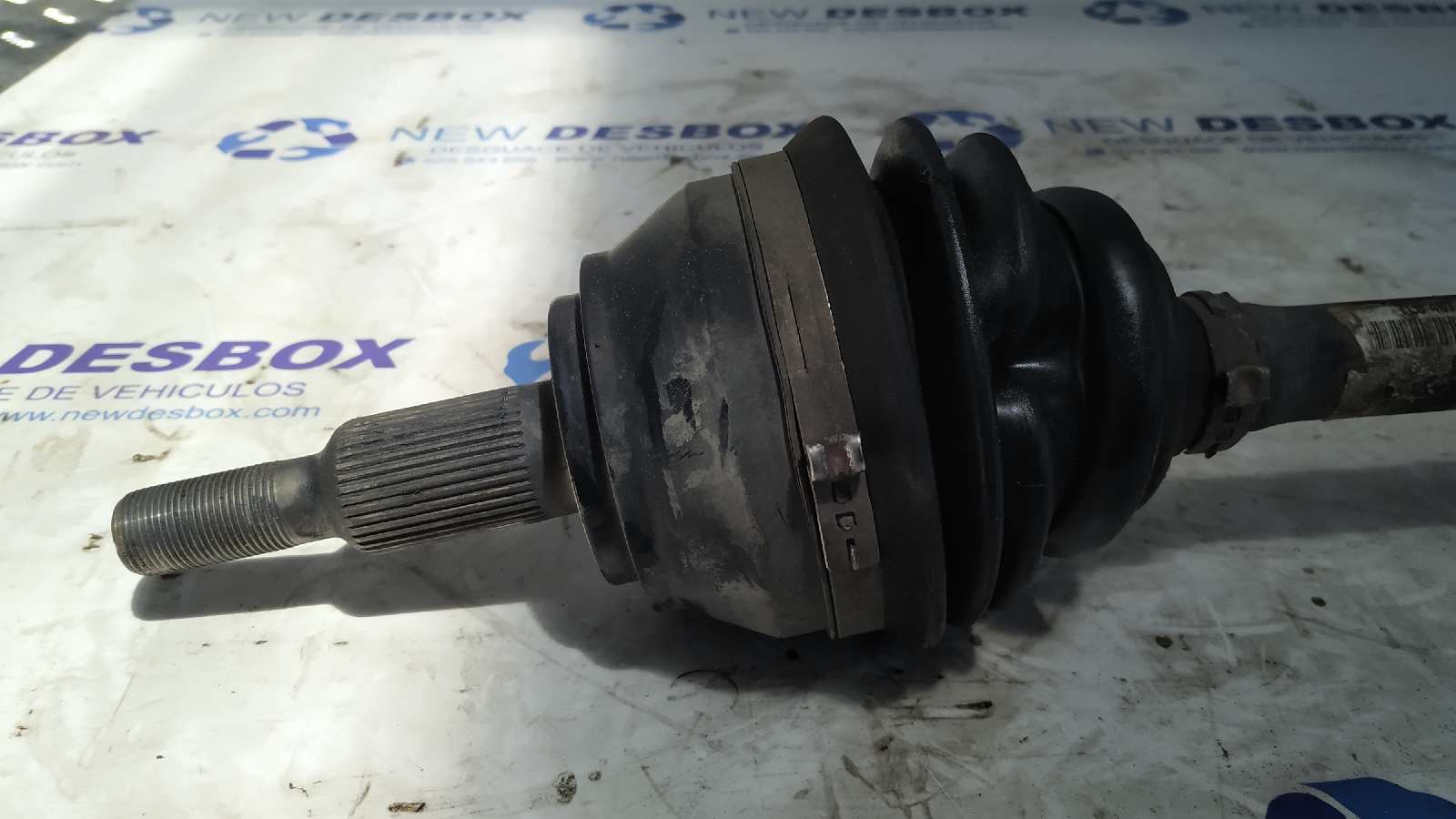 TRANSMISION DELANTERA DERECHA VOLKSWAGEN TOUAREG (7LA) - vista 4