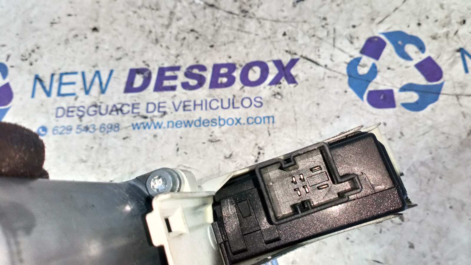 MOTOR ELEVALUNAS TRASERO IZQUIERDO AUDI Q7 (4L) - vista 4