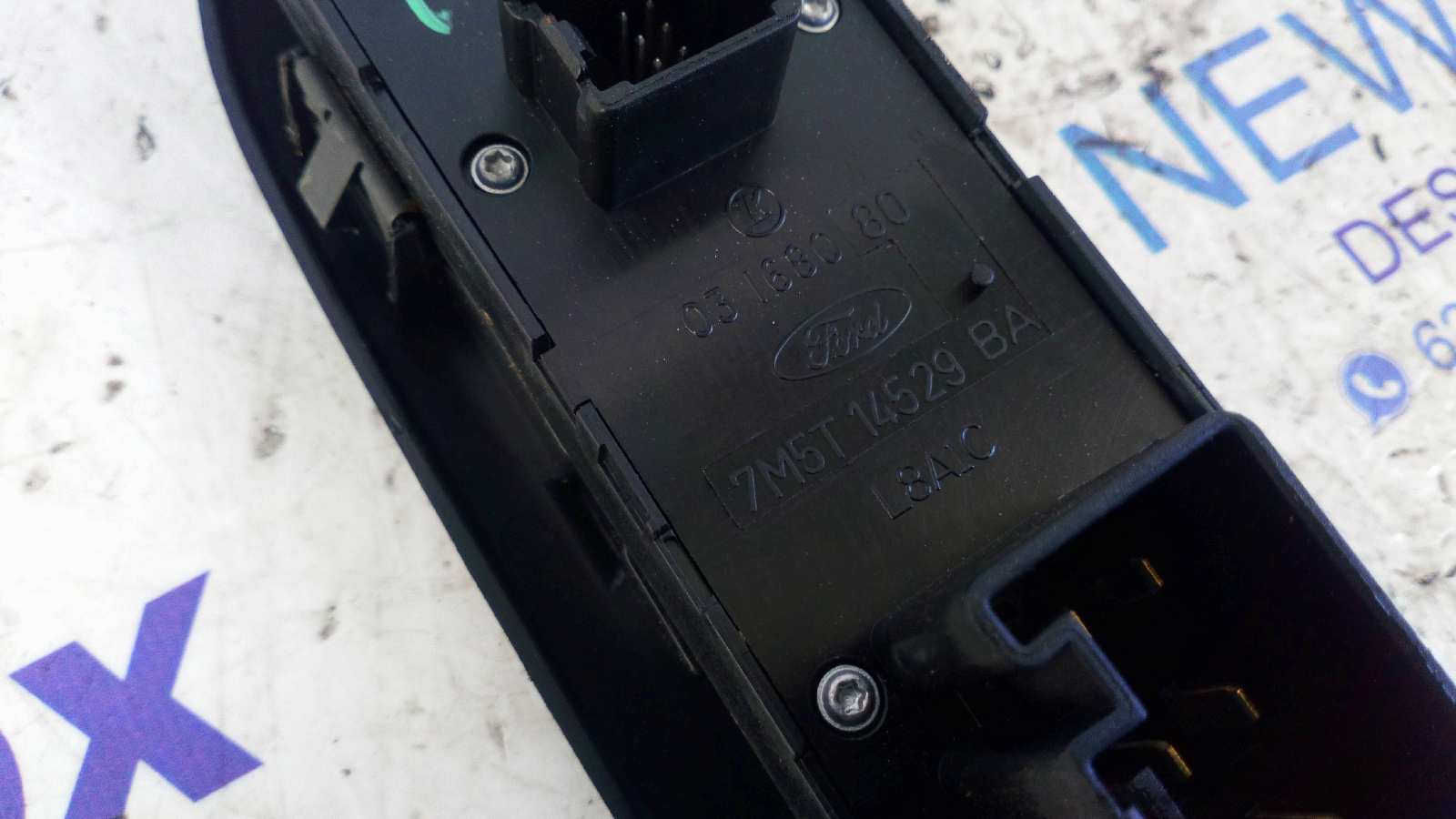 MANDO ELEVALUNAS DELANTERO IZQUIERDO FORD FOCUS C-MAX (CAP) - vista 2