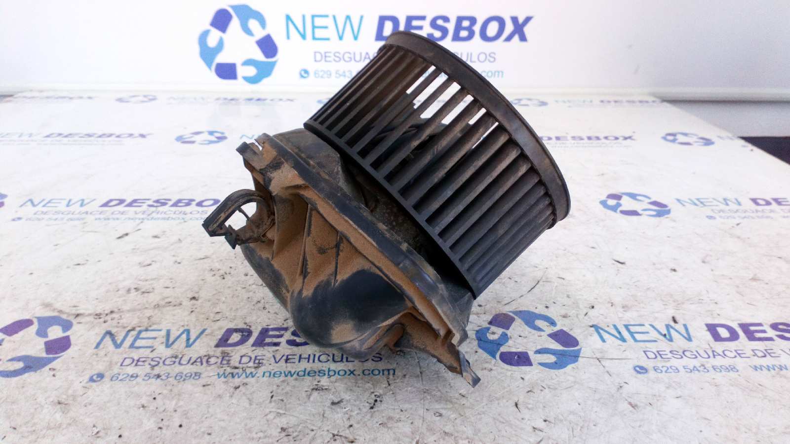 MOTOR CALEFACCION VOLKSWAGEN T4 TRANSPORTER/FURGONETA (MOD. 1991) - vista 3