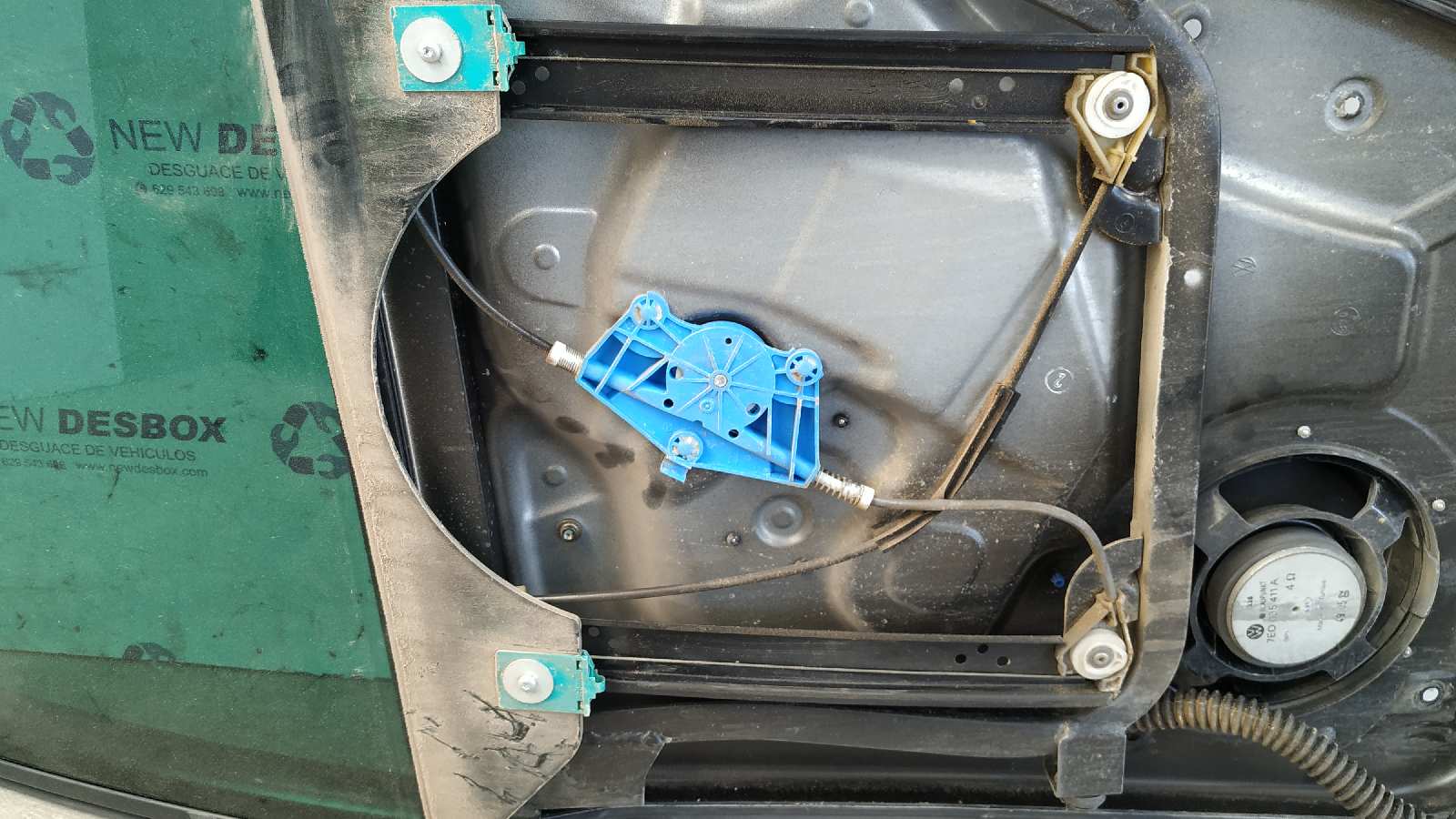 ELEVALUNAS TRASERO IZQUIERDO VOLKSWAGEN TOUAREG (7LA) - vista 3