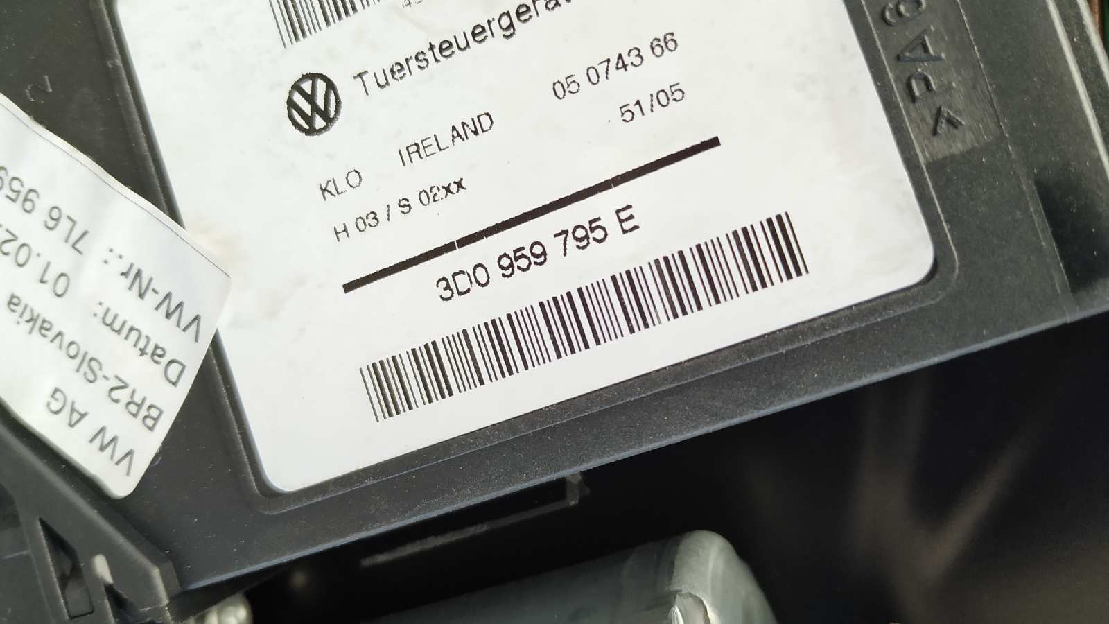 ELEVALUNAS TRASERO IZQUIERDO VOLKSWAGEN TOUAREG (7LA) - vista 6