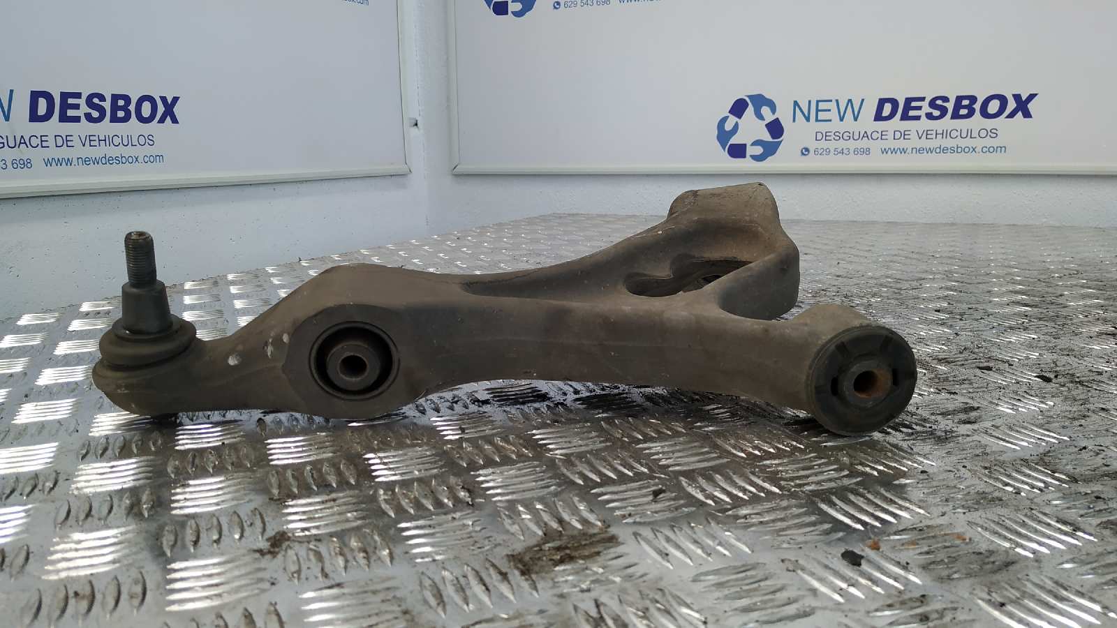 BRAZO IZQUIERDO INFERIOR DELANTERO AUDI Q7 (4L) - vista 4