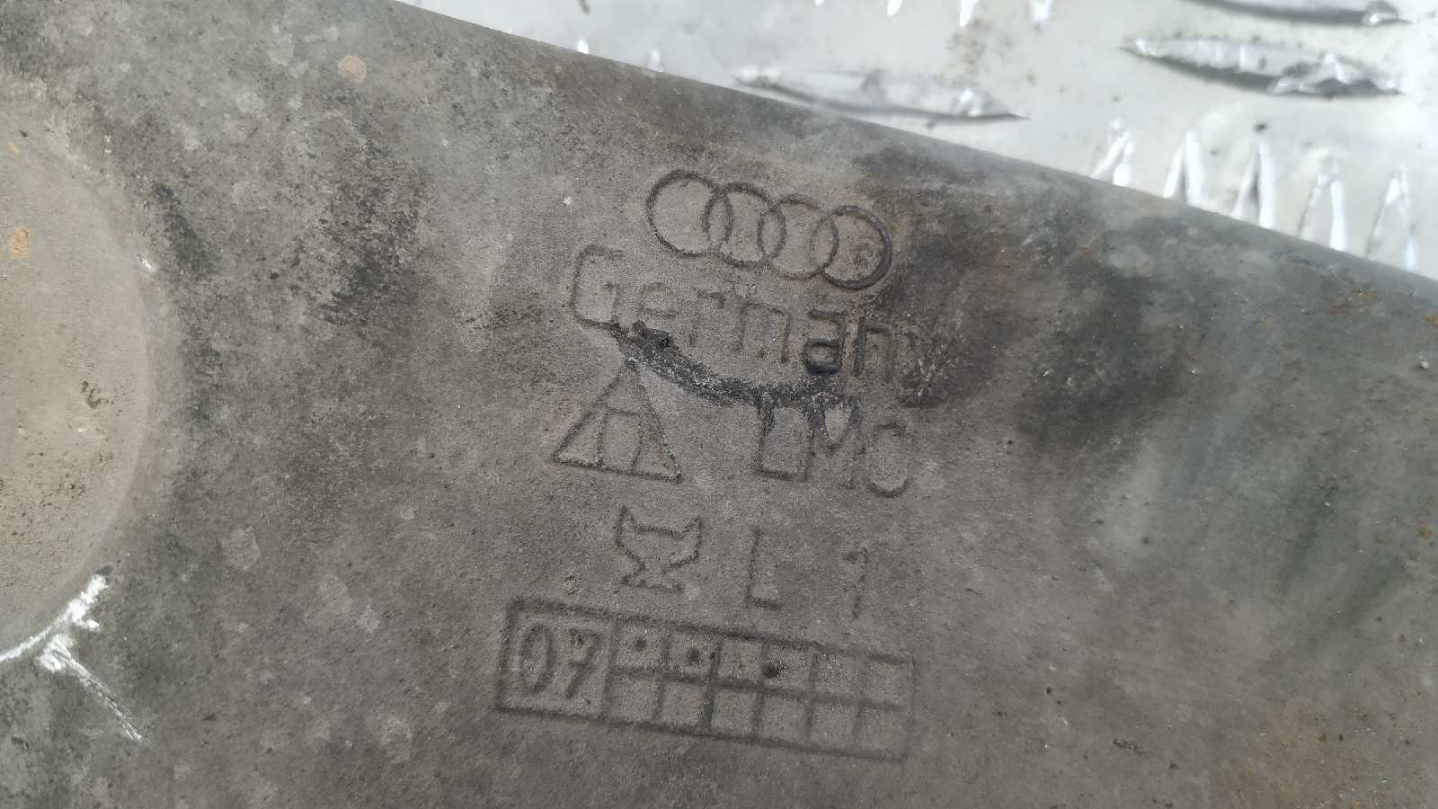 BRAZO IZQUIERDO INFERIOR DELANTERO AUDI Q7 (4L) - vista 5