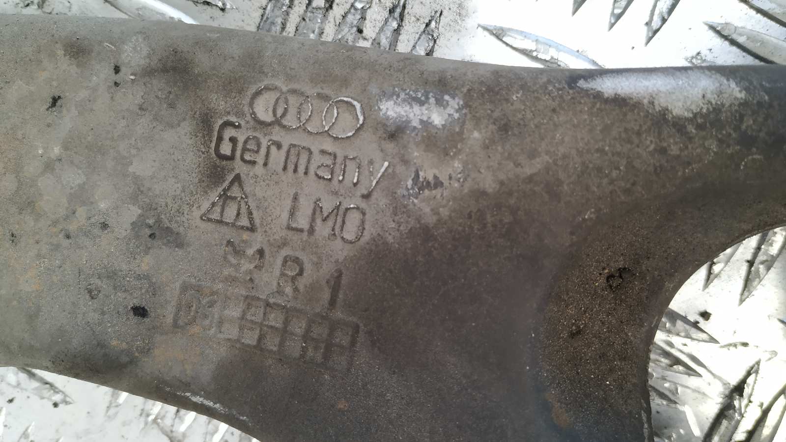 BRAZO DERECHO INFERIOR DELANTERO AUDI Q7 (4L) - vista 5