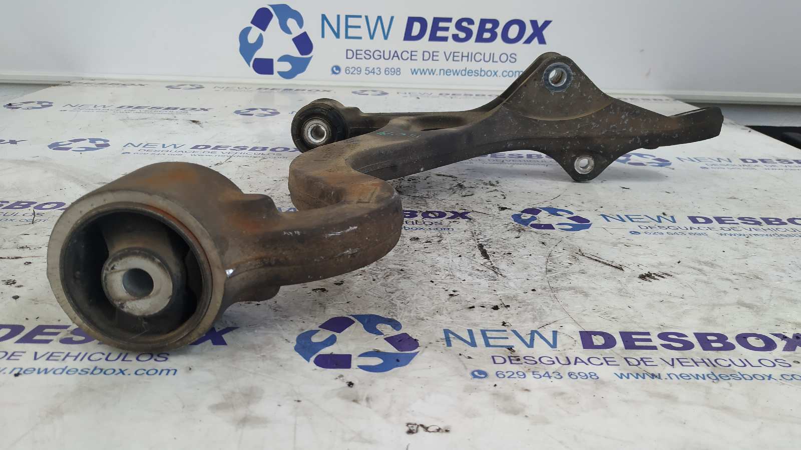 BRAZO IZQUIERDO INFERIOR DELANTERO JAGUAR S-TYPE - vista 3