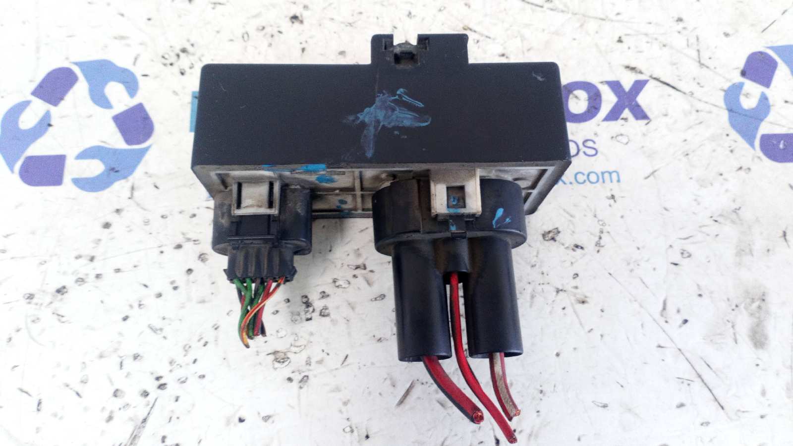 CAJA PRECALENTAMIENTO VOLKSWAGEN GOLF IV BERLINA (1J1) - vista 3