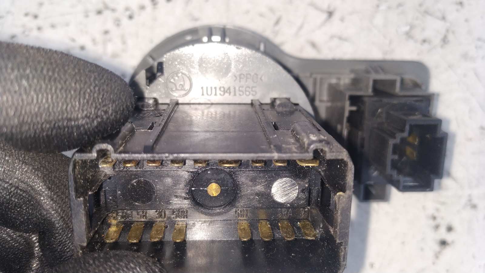 MANDO LUCES SKODA OCTAVIA BERLINA (1U2) - vista 3