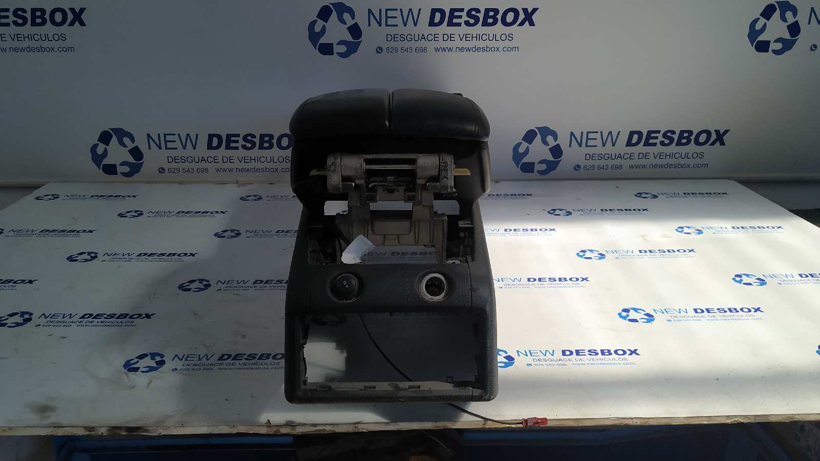 APOYABRAZOS CENTRAL AUDI Q7 (4L) - vista 3