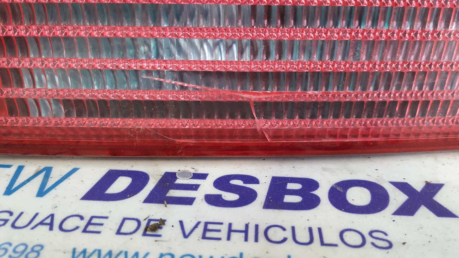 PILOTO TRASERO DERECHO VOLKSWAGEN POLO BERLINA (6N2) - vista 3