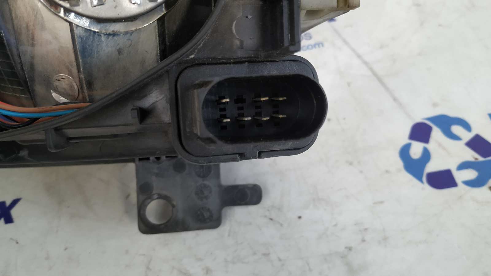 FARO DERECHO VOLKSWAGEN POLO BERLINA (6N2) - vista 5