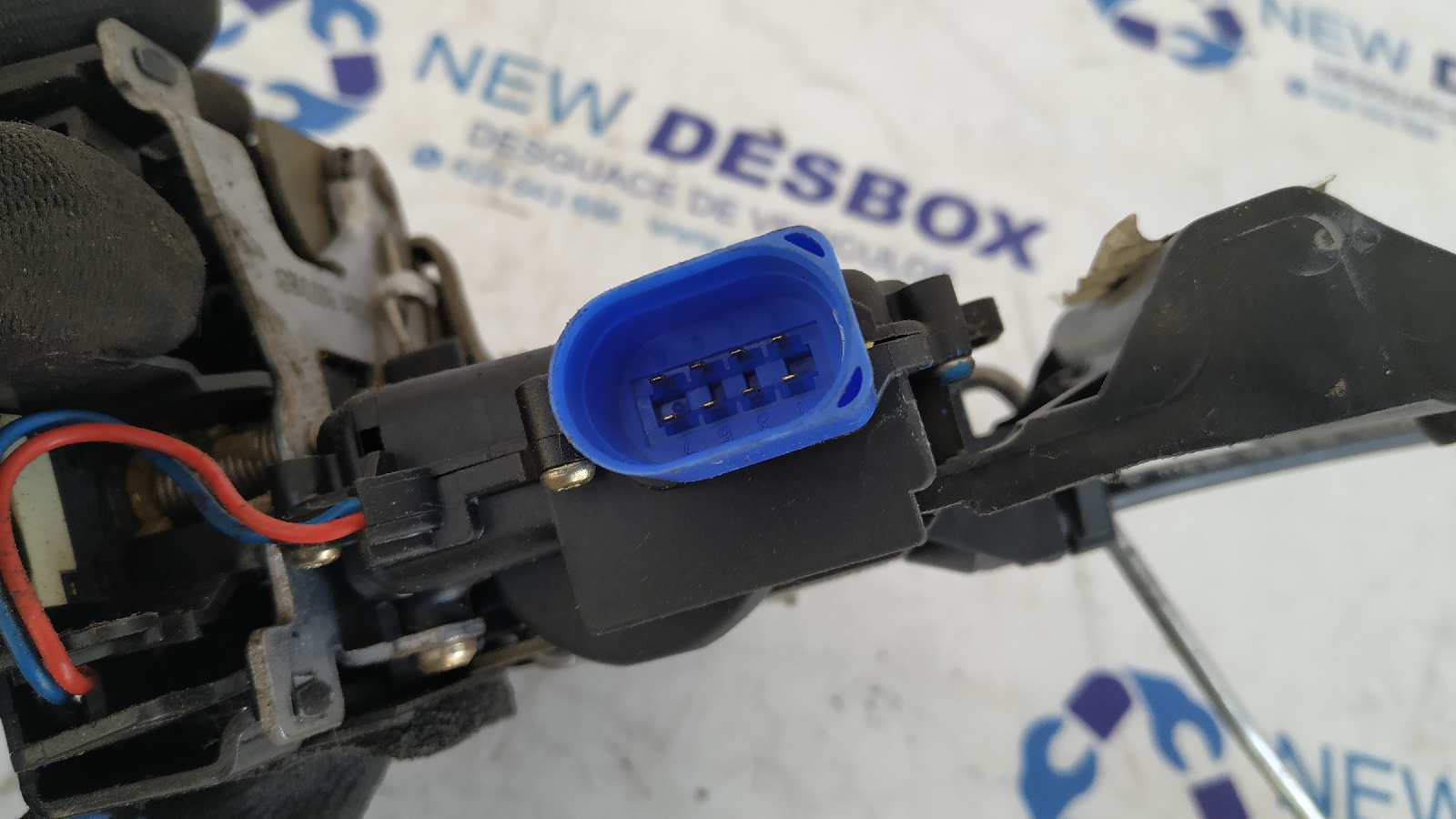 CERRADURA PUERTA DELANTERA DERECHA VOLKSWAGEN POLO (9N1) - vista 3