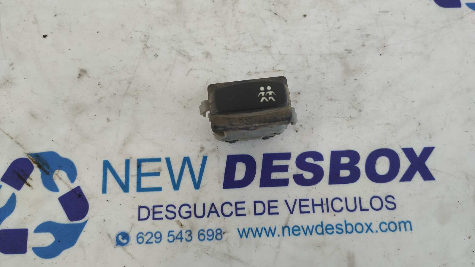 MANDO ELEVALUNAS DELANTERO IZQUIERDO RENAULT MEGANE II BERLINA 3P
