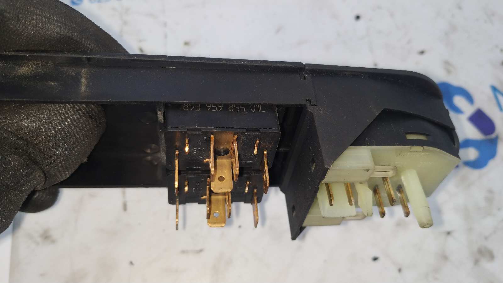 MANDO ELEVALUNAS DELANTERO IZQUIERDO AUDI 80/90 (893) - vista 4