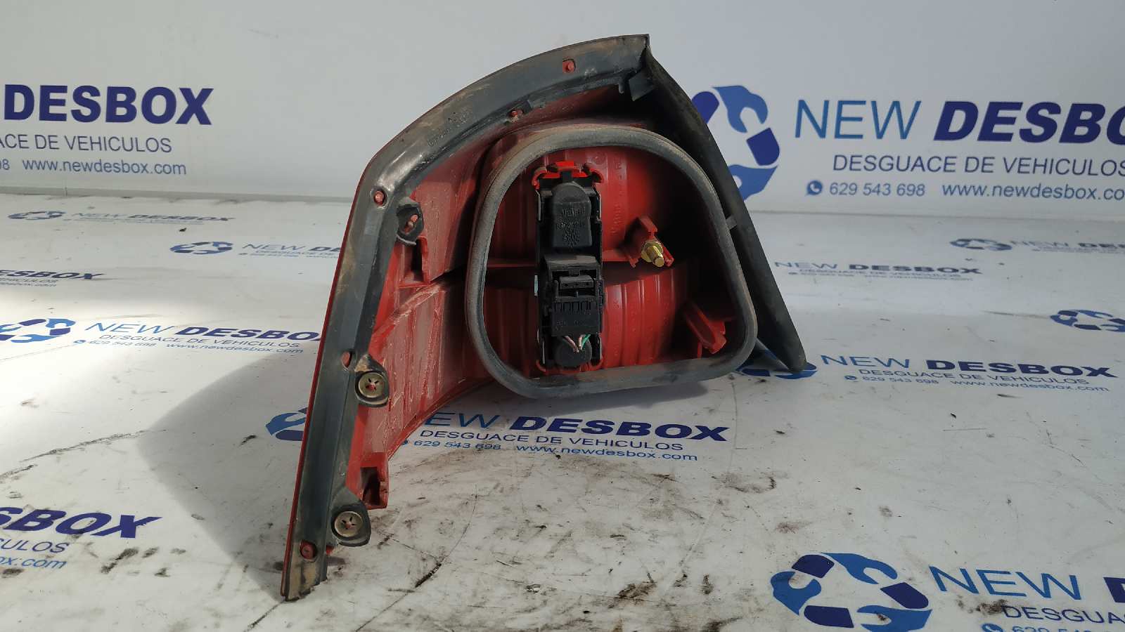 PILOTO TRASERO DERECHO RENAULT VEL SATIS (BJ0) - vista 3