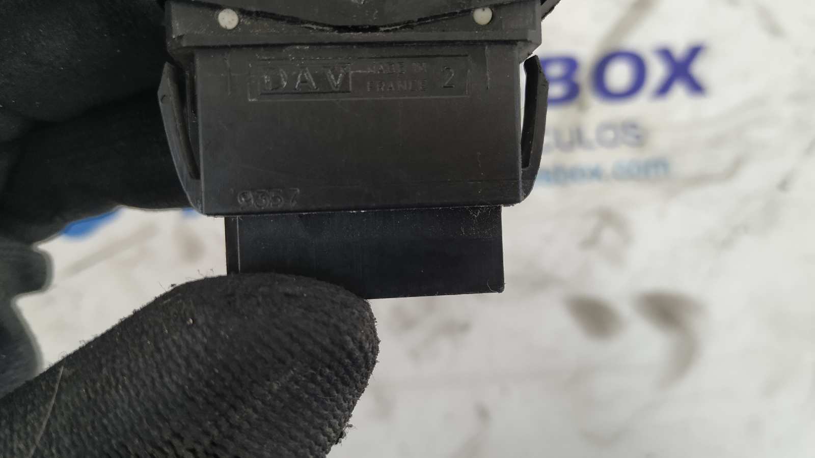 MANDO ELEVALUNAS DELANTERO DERECHO RENAULT MASTER DOBLE CABINE, CAJA ABIERTA/CHASIS - vista 3