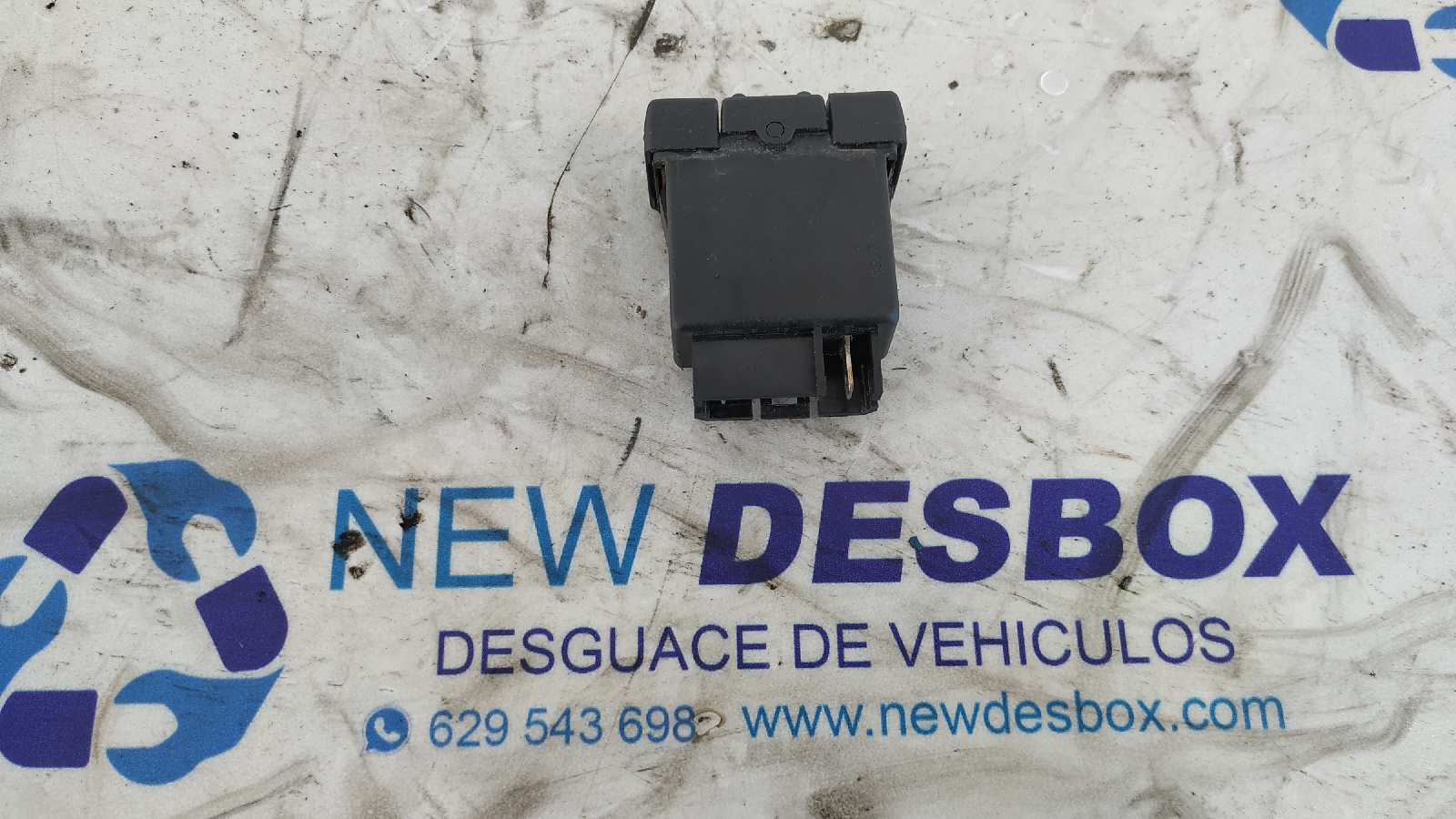 MANDO ELEVALUNAS DELANTERO IZQUIERDO RENAULT MASTER DOBLE CABINE, CAJA ABIERTA/CHASIS - vista 2