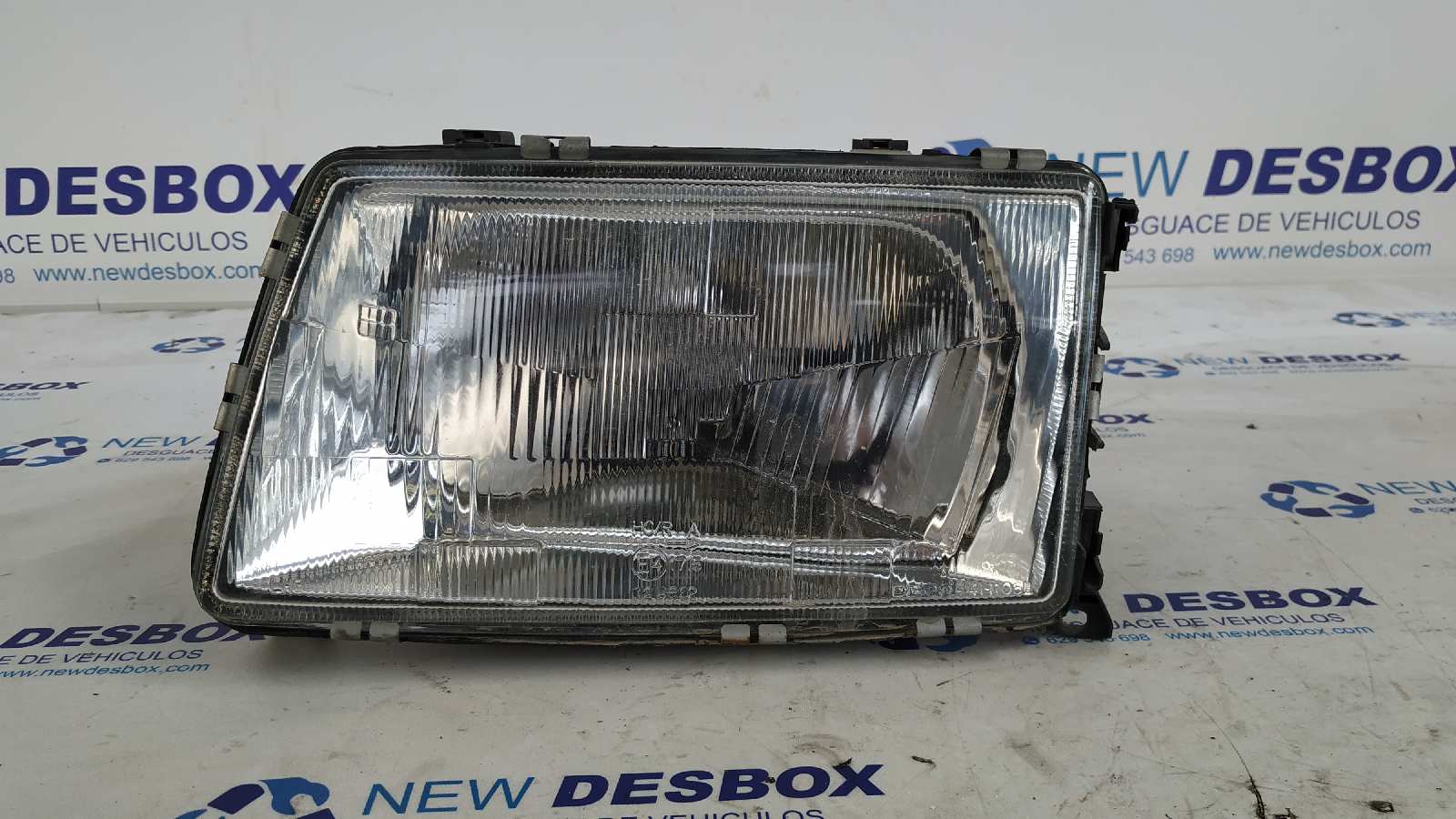 FARO IZQUIERDO AUDI 100 BERLINA (C4)