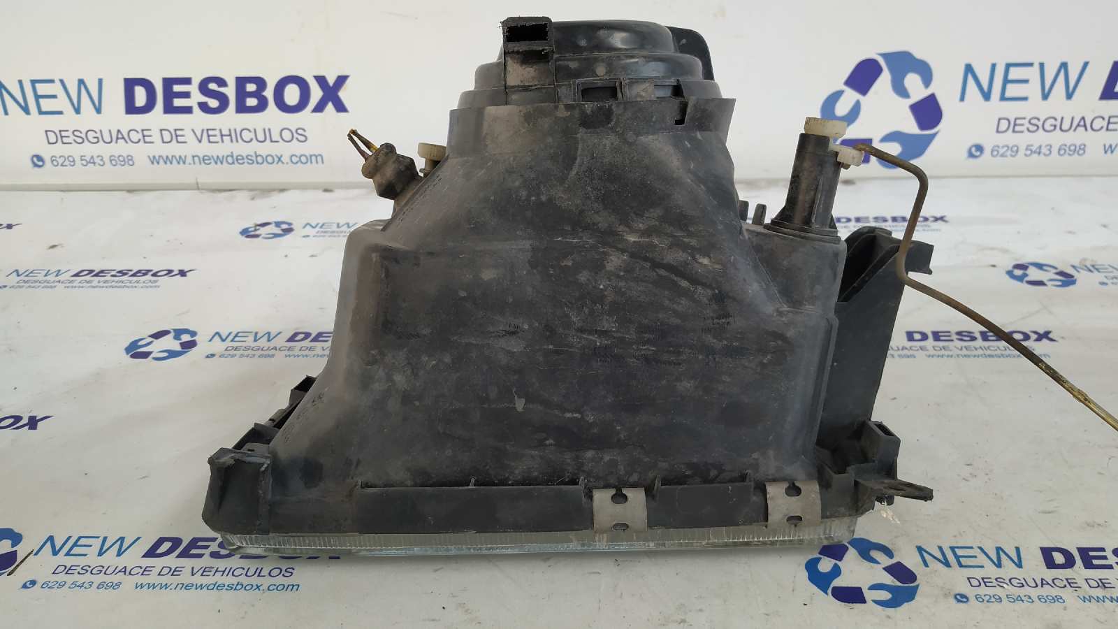 FARO DERECHO AUDI 100 BERLINA (C4) - vista 3