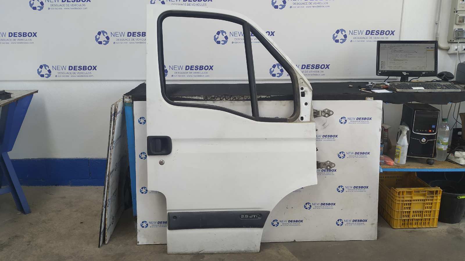 PUERTA DELANTERA DERECHA RENAULT MASTER DOBLE CABINE, CAJA ABIERTA/CHASIS