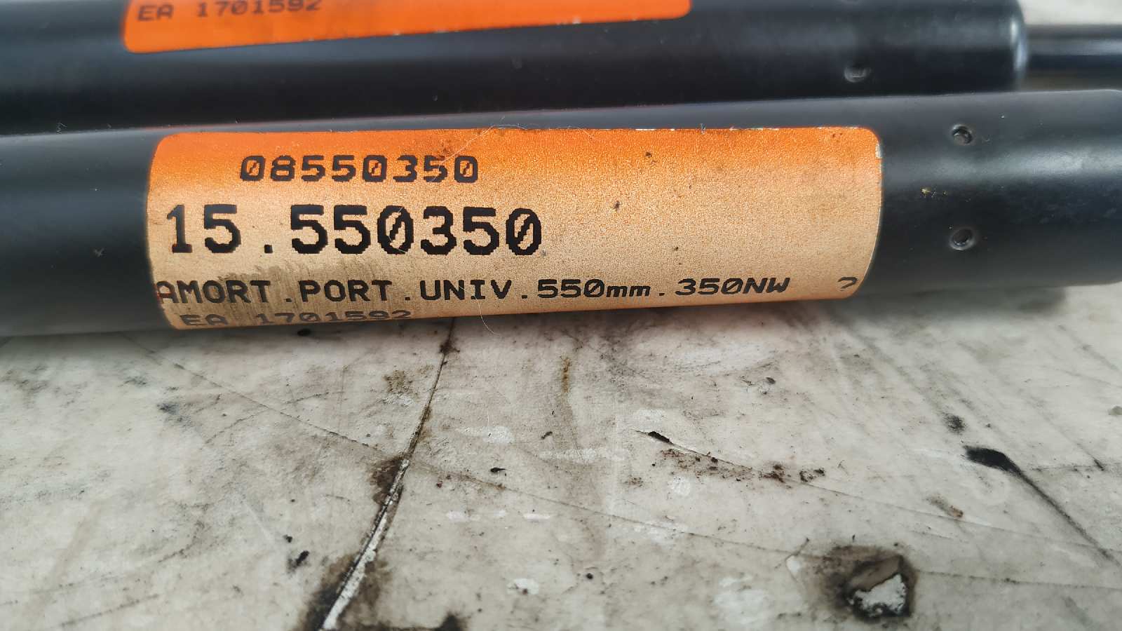 AMORTIGUADORES MALETERO / PORTON KIA RIO - vista 2