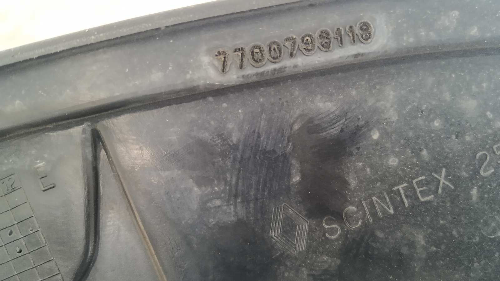 PILOTO TRASERO DERECHO RENAULT CLIO I PHASE III - vista 4