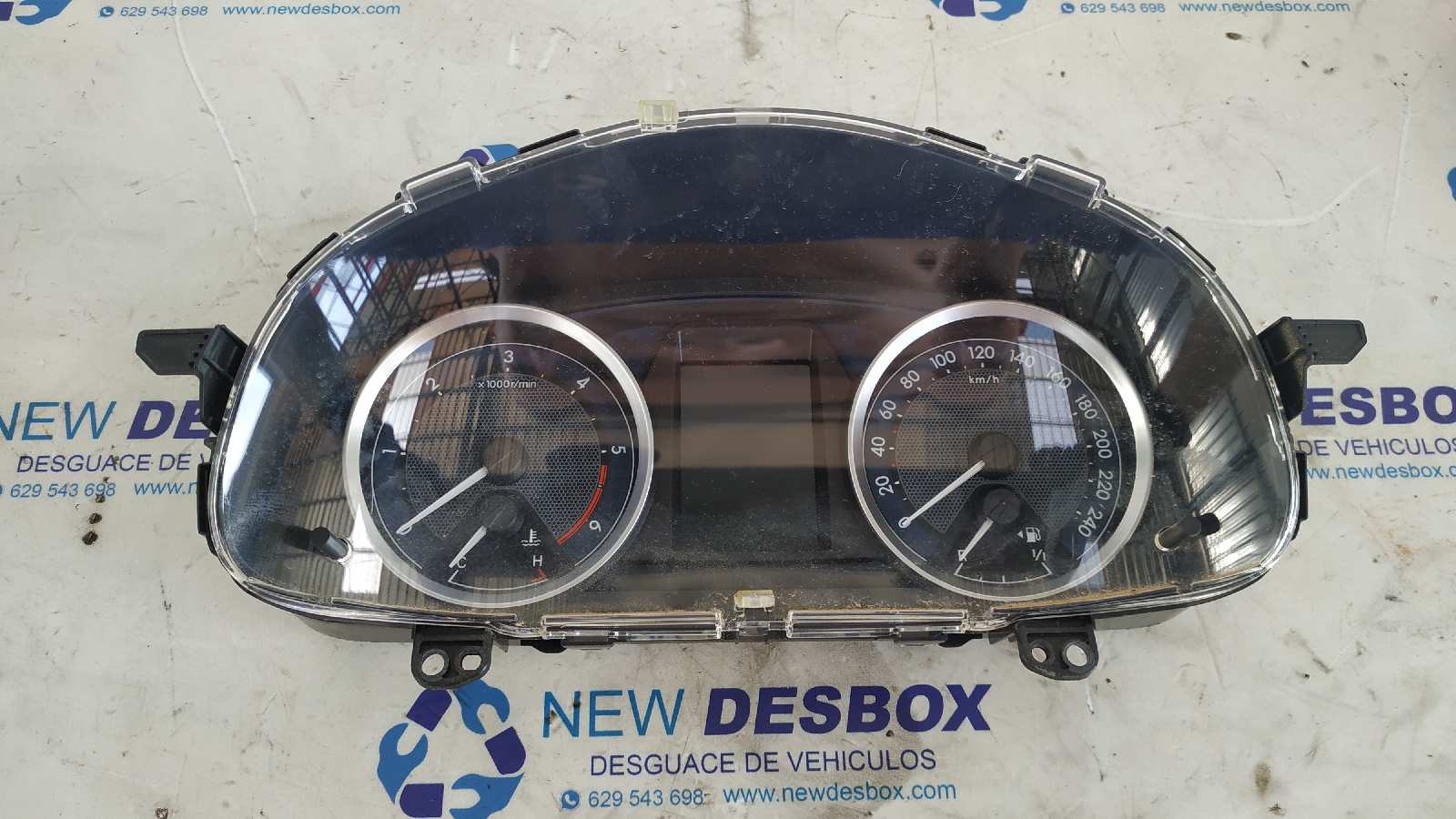 CUADRO INSTRUMENTOS TOYOTA AURIS