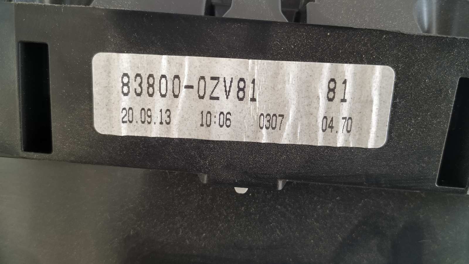 CUADRO INSTRUMENTOS TOYOTA AURIS - vista 3