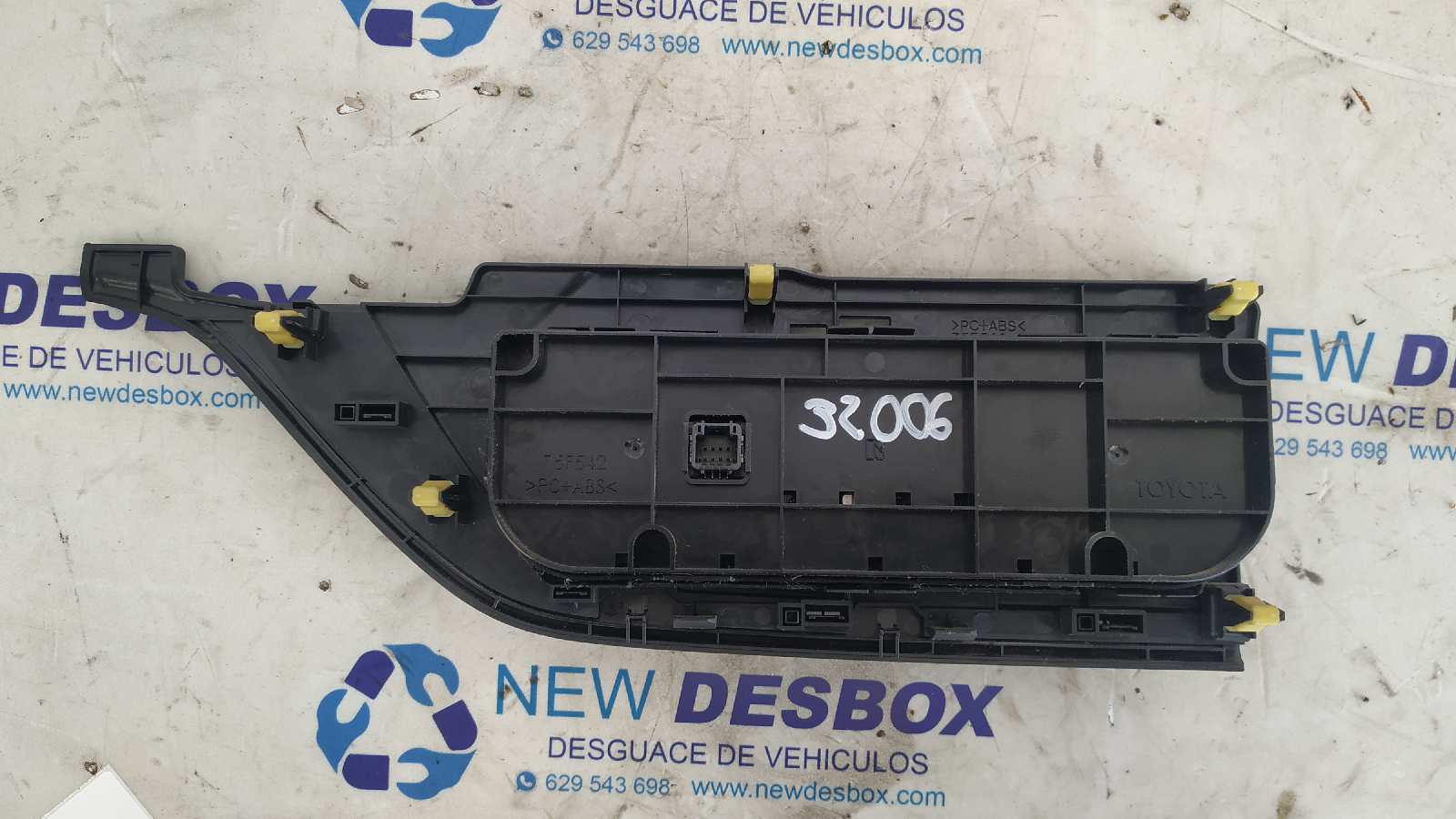 MANDO CLIMATIZADOR TOYOTA AURIS - vista 2