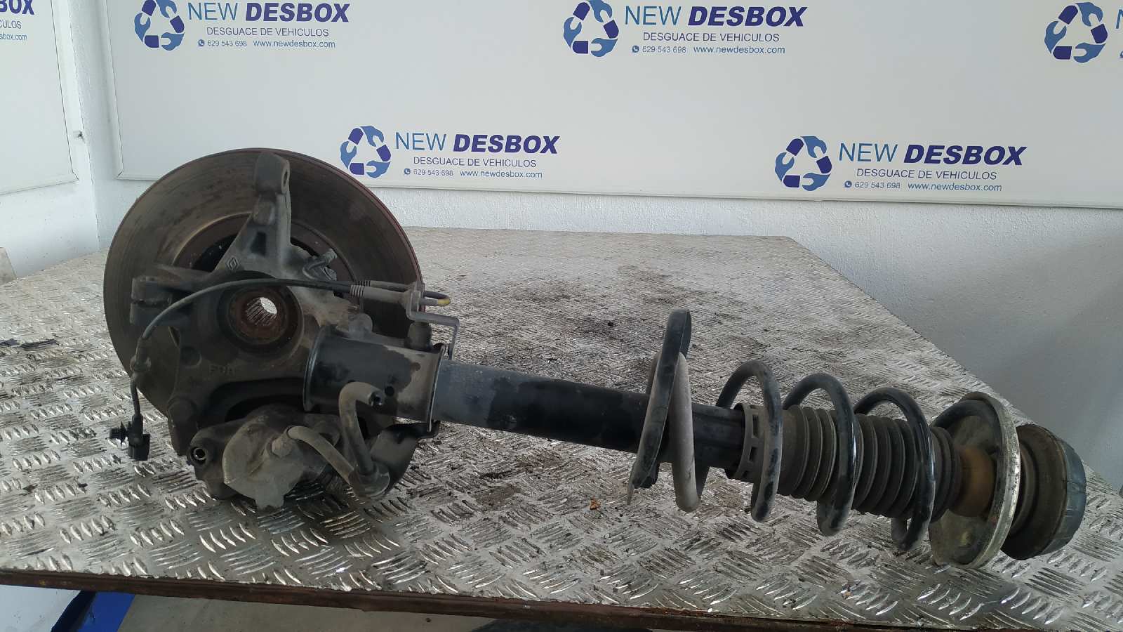 MANGUETA DELANTERA IZQUIERDA DACIA DOKKER