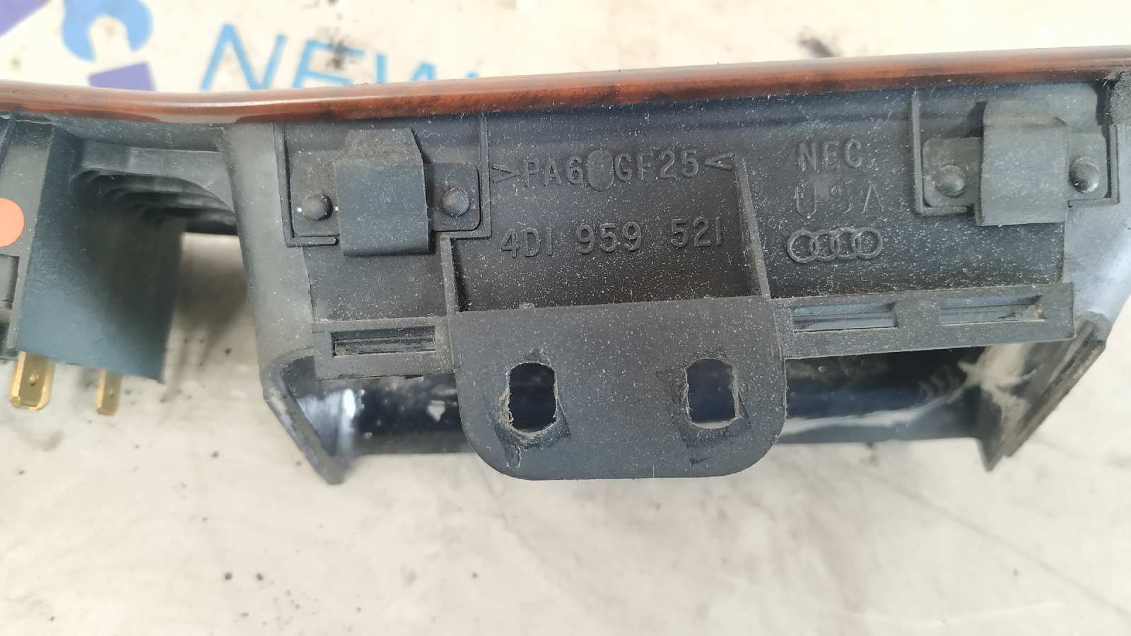 MANDO ELEVALUNAS DELANTERO IZQUIERDO AUDI A8 (D2) - vista 2