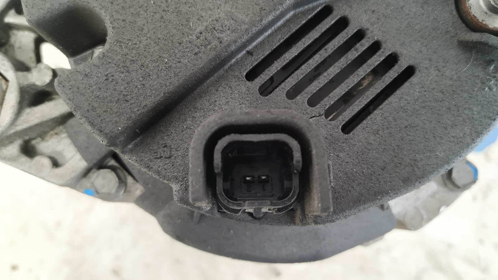 ALTERNADOR RENAULT MASTER COMBI DESDE '98 - vista 4