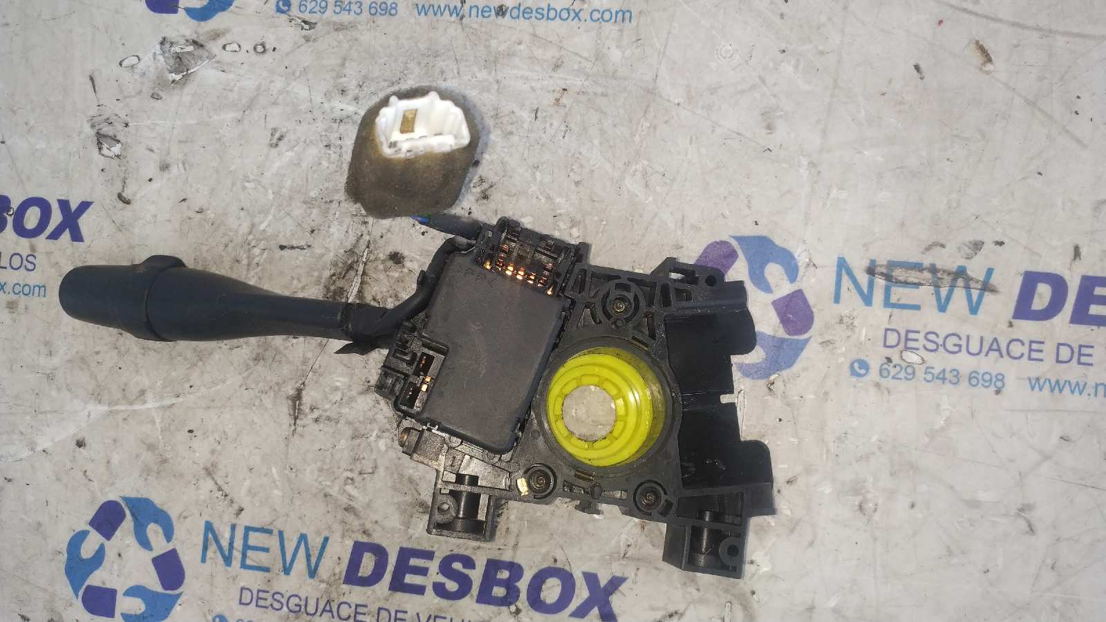 MANDO LIMPIA NISSAN PATROL GR (Y61) - vista 3