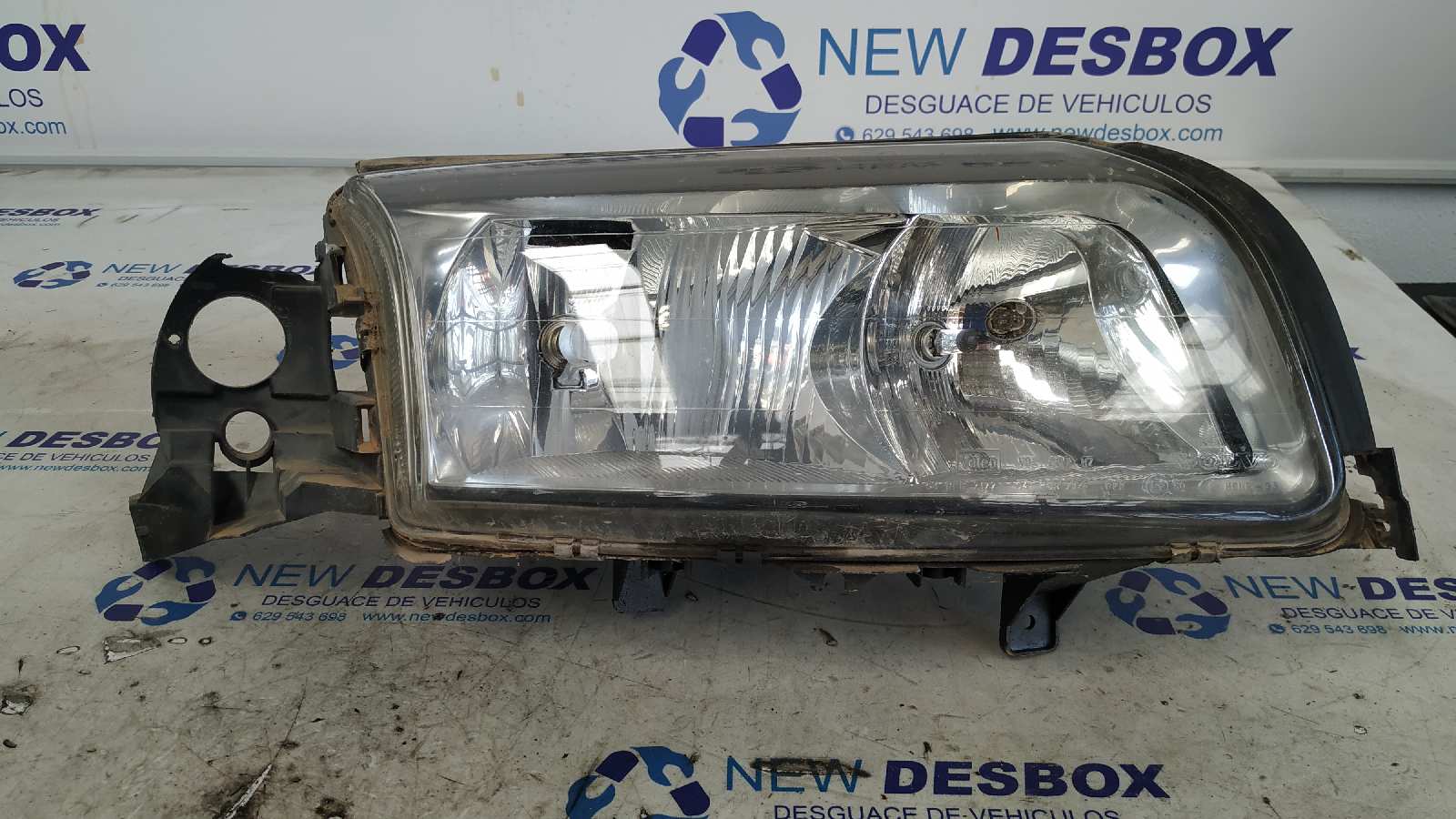 FARO DERECHO VOLVO S80 BERLINA