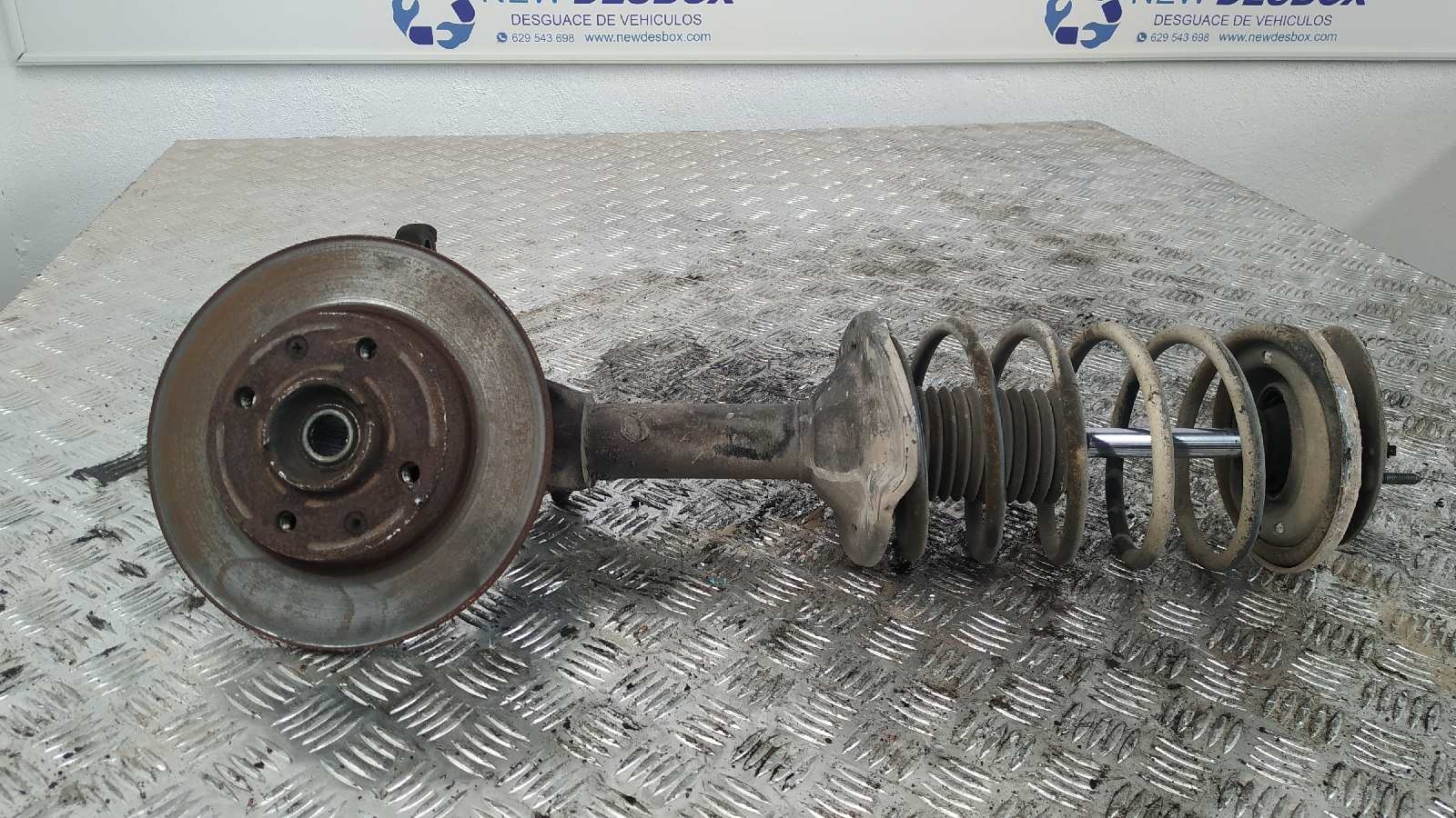 MANGUETA DELANTERA DERECHA PEUGEOT 205 BERLINA - vista 3