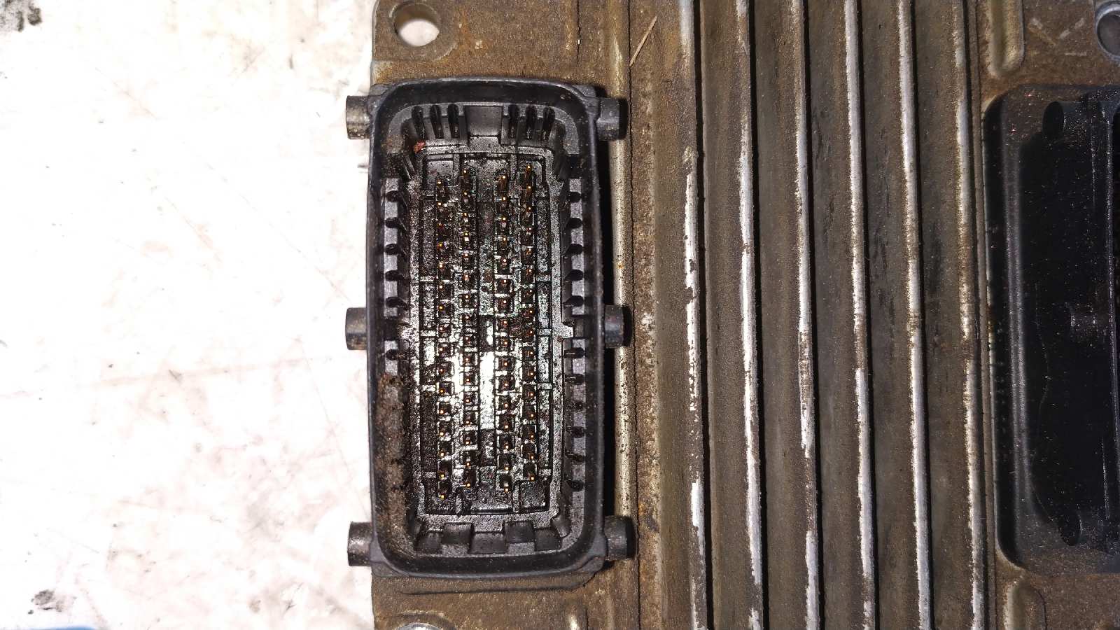 CENTRALITA MOTOR UCE OPEL CORSA C - vista 3