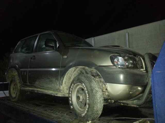 CONDENSADOR / RADIADOR  AIRE ACONDICIONADO NISSAN TERRANO/TERRANO.II (R20) - vista 3