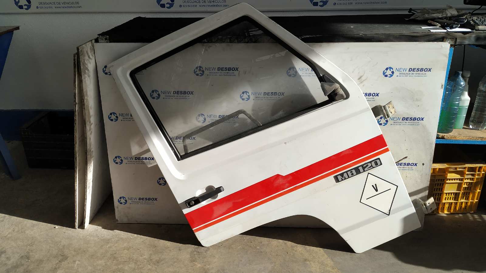 PUERTA DELANTERA DERECHA MERCEDES MB SERIE:100 D CAJA ABIERTA (W631)