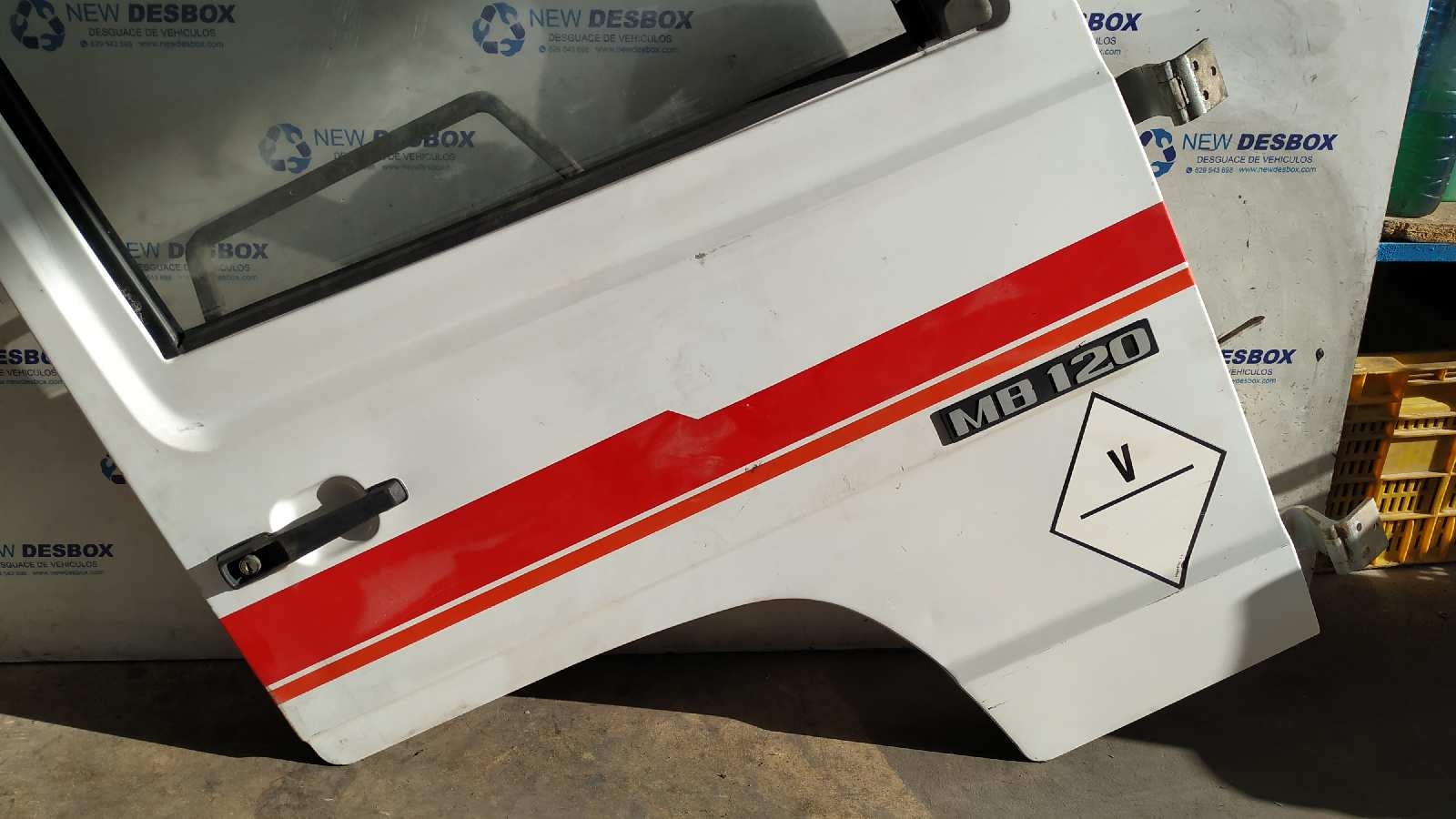 PUERTA DELANTERA DERECHA MERCEDES MB SERIE:100 D CAJA ABIERTA (W631) - vista 6