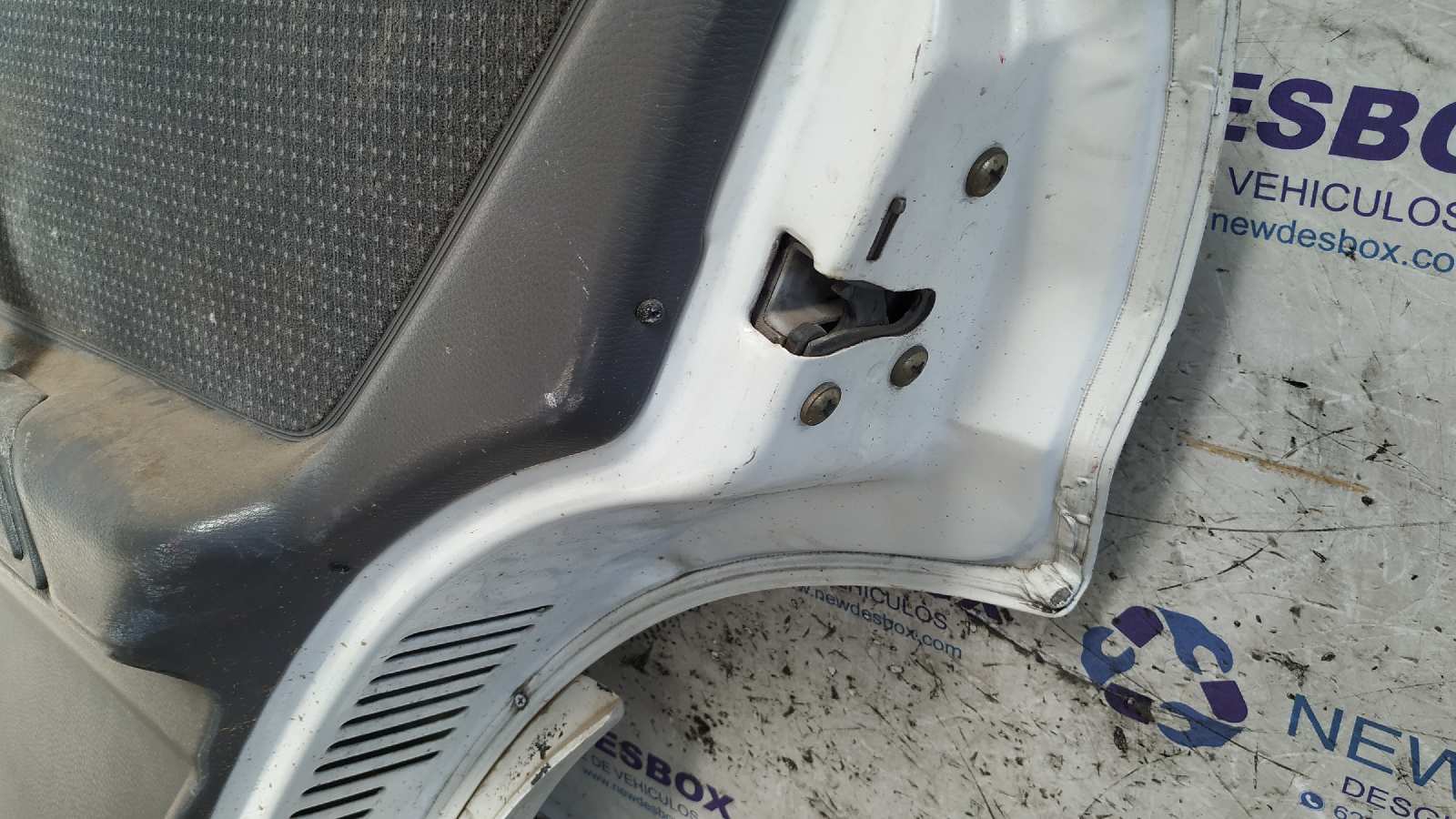 PUERTA TRASERA DERECHA FORD ESCORT BERL./TURN./CAB./EXPRESS - vista 7