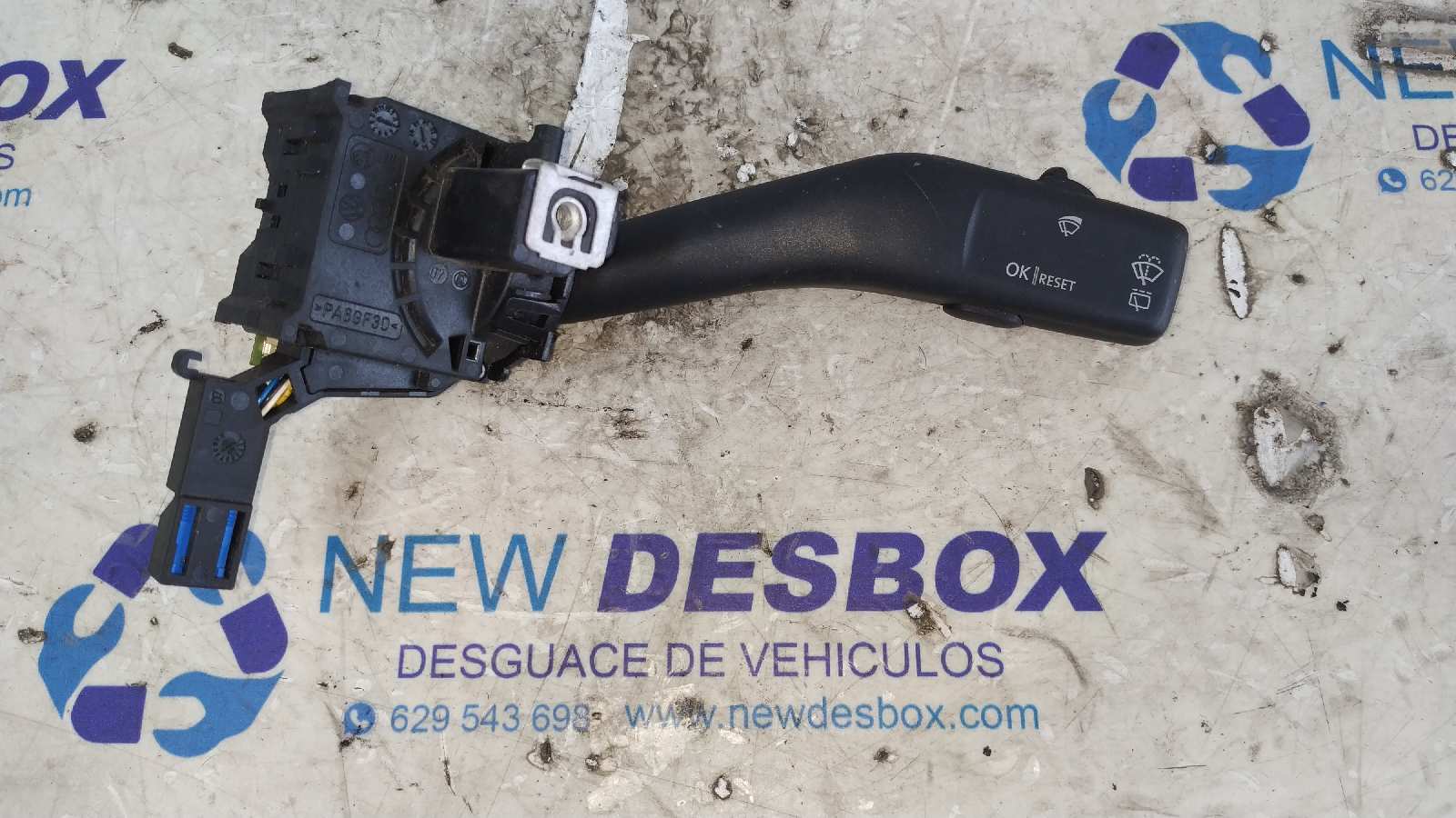 MANDO LIMPIA SEAT LEON (1P1)