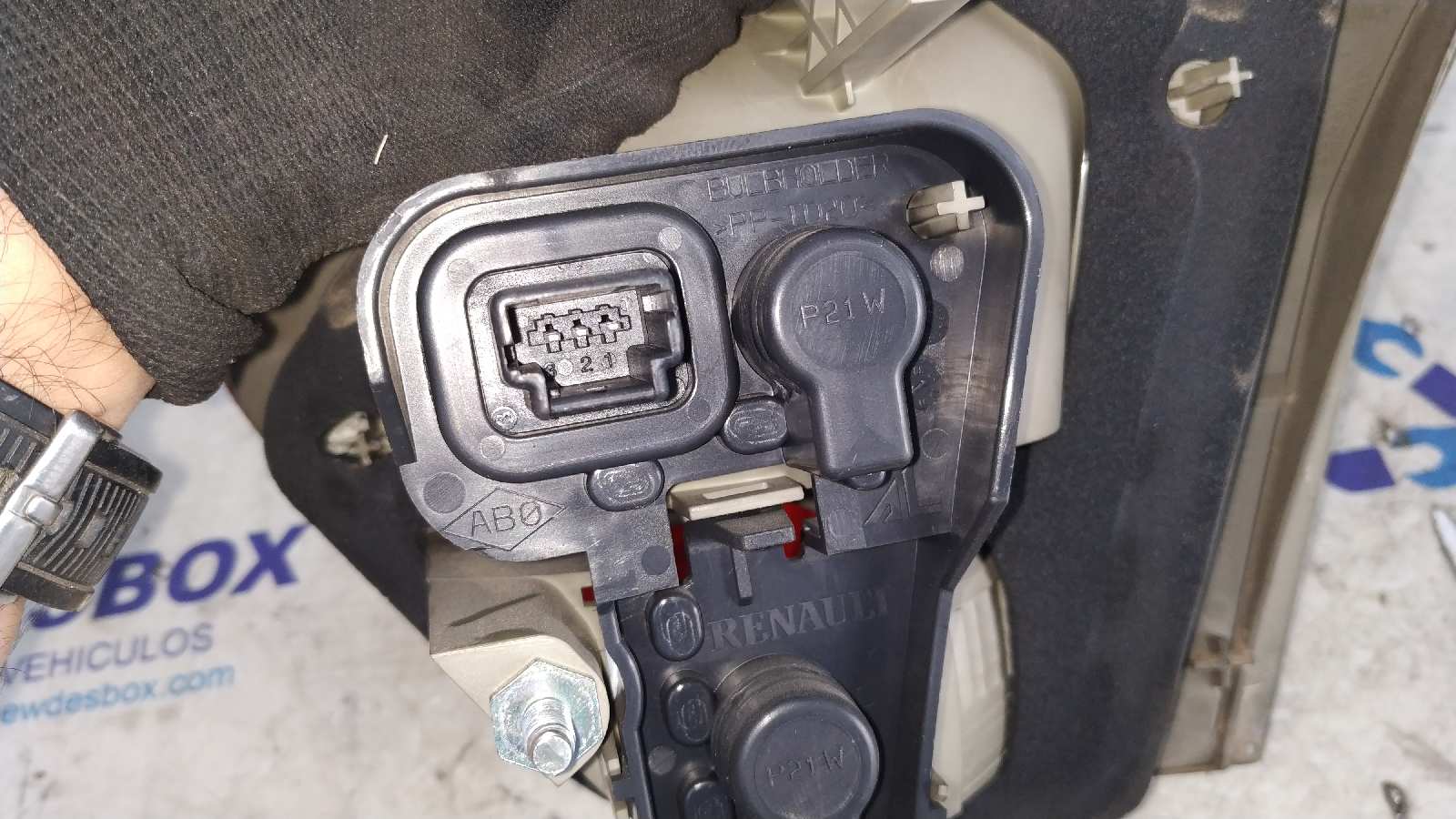 PILOTO PORTON IZQUIERDO RENAULT FLUENCE - vista 5