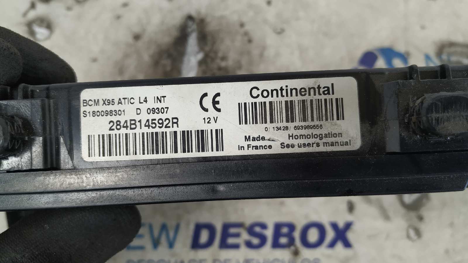 CAJA RELES / FUSIBLES RENAULT FLUENCE - vista 2