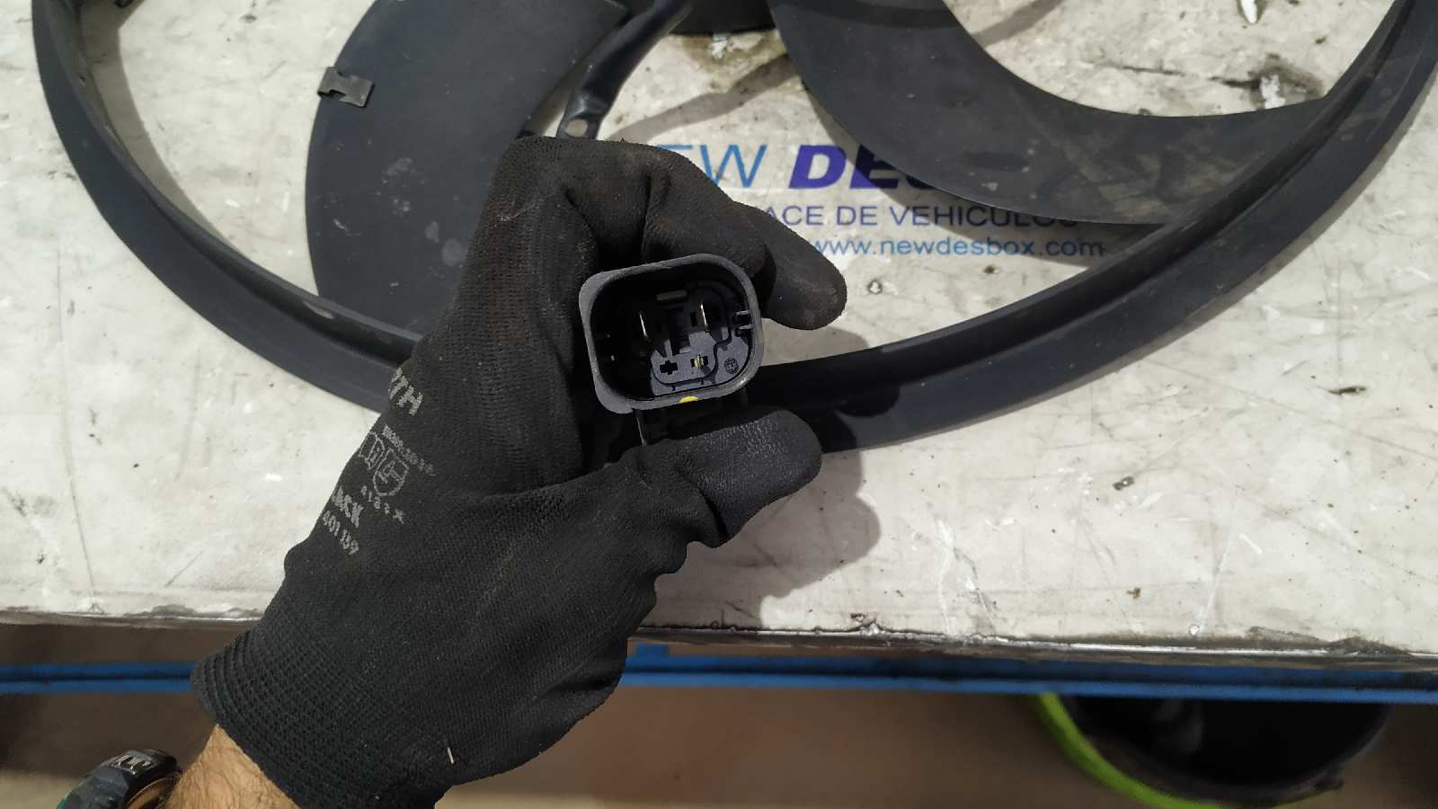 ELECTROVENTILADOR BMW X3 (E83) - vista 2