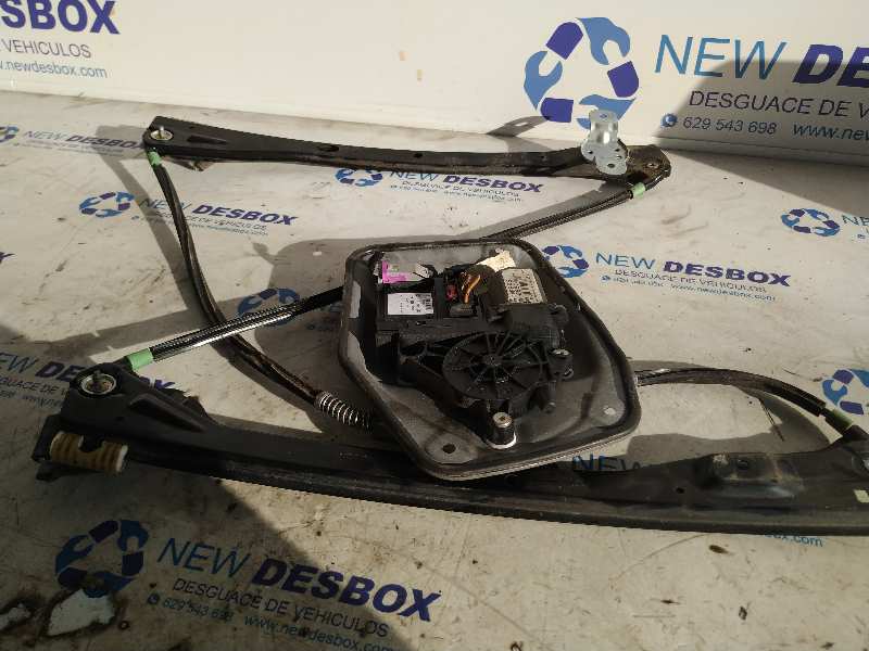 ELEVALUNAS DELANTERO DERECHO VOLKSWAGEN GOLF V BERLINA (1K1)