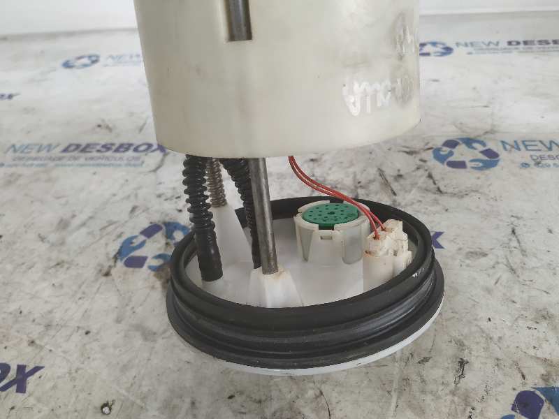 AFORADOR TOYOTA AVENSIS BERLINA (T25) - vista 2