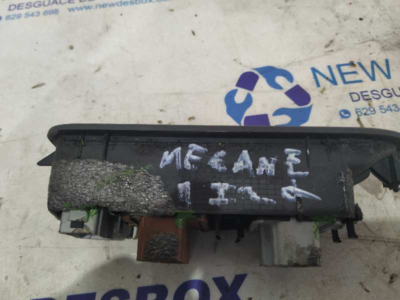 MANDO ELEVALUNAS DELANTERO IZQUIERDO RENAULT MEGANE II - vista 4